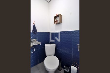 Apartamento à venda com 103m², 2 quartos e 2 vagasBanheiro da Área de Serviço