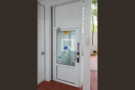 Apartamento à venda com 65m², 2 quartos e 1 vaga Apartamento à venda com 65m², 2 quartos e 1 vagaElevador de acessibilidade