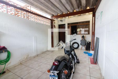 Garagem de casa à venda com 2 quartos, 100m² em Jardim São Luís, São Paulo