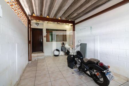 Garagem de casa à venda com 2 quartos, 100m² em Jardim São Luís, São Paulo