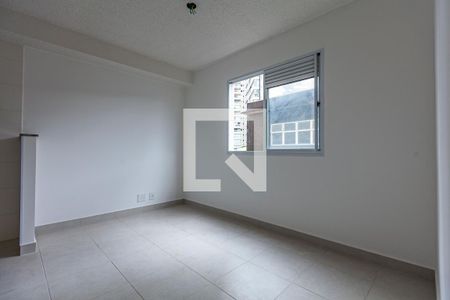 Sala / Cozinha de apartamento para alugar com 1 quarto, 32m² em Barra Funda, São Paulo