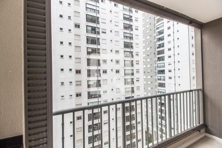 Varanda de apartamento à venda com 2 quartos, 52m² em Jardim Tupanci, Barueri