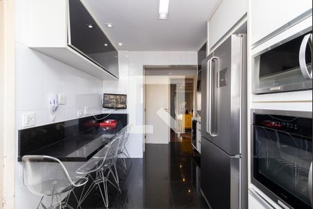 Apartamento à venda com 200m², 4 quartos e 4 vagasCozinha