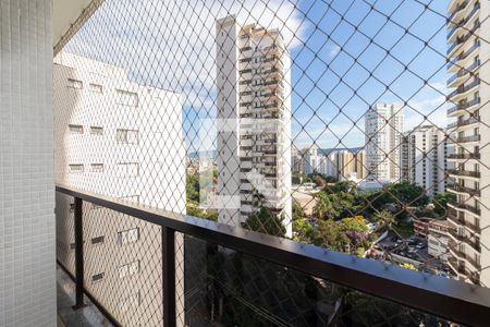 Apartamento à venda com 200m², 4 quartos e 4 vagasVaranda da Suíte 1 