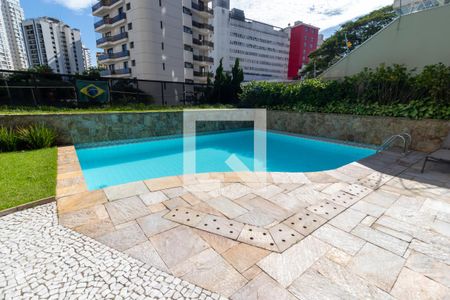 Apartamento à venda com 200m², 4 quartos e 4 vagasÁrea comum - Piscina Adulto