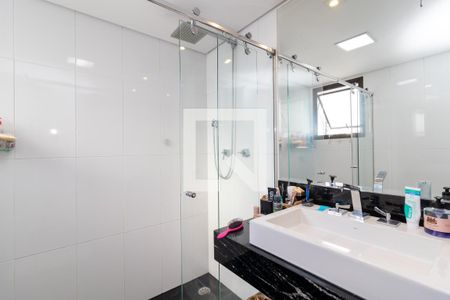 Apartamento à venda com 200m², 4 quartos e 4 vagasBanheiro da Suíte 1