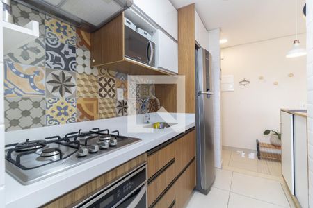 Cozinha de apartamento para alugar com 2 quartos, 50m² em Vila Água Funda, São Paulo