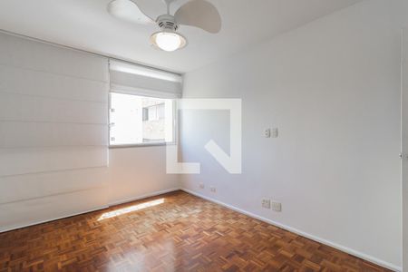 Apartamento para alugar com 159m², 3 quartos e 2 vagas Apartamento para alugar com 159m², 3 quartos e 2 vagasQuarto 3