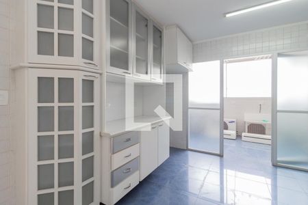 Apartamento para alugar com 159m², 3 quartos e 2 vagas Apartamento para alugar com 159m², 3 quartos e 2 vagasCozinha