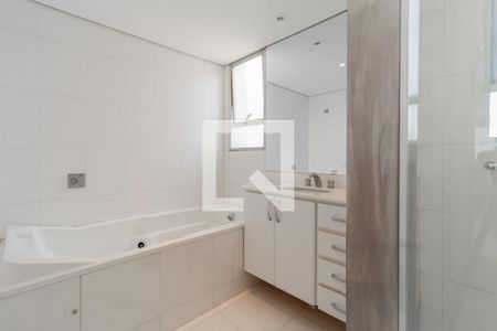 Apartamento para alugar com 159m², 3 quartos e 2 vagas Apartamento para alugar com 159m², 3 quartos e 2 vagasBanheiro Suíte