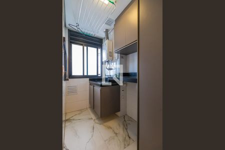 Área de Serviço de apartamento para alugar com 3 quartos, 112m² em Empresarial 18 do Forte, Barueri