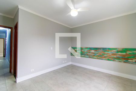 Casa à venda com 190m², 3 quartos e 2 vagasSuíte