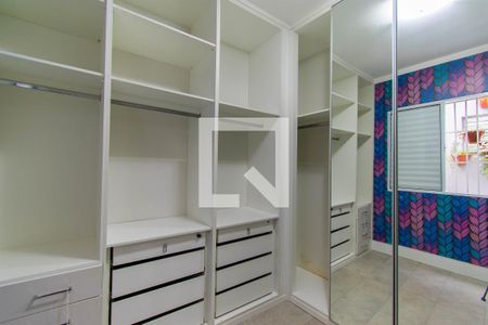 Casa à venda com 190m², 3 quartos e 2 vagasQuarto 2 - Closet