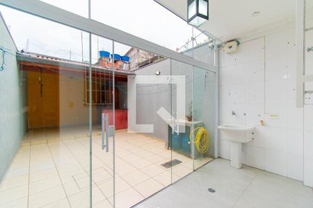 Casa à venda com 190m², 3 quartos e 2 vagasÁrea de Serviço