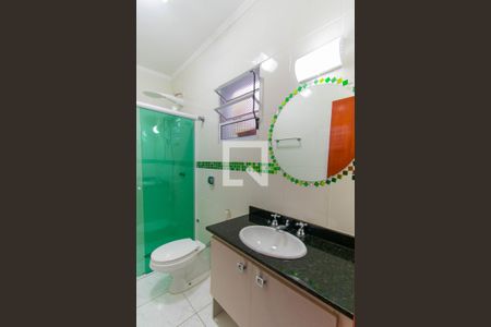 Casa à venda com 190m², 3 quartos e 2 vagasBanheiro Corredor