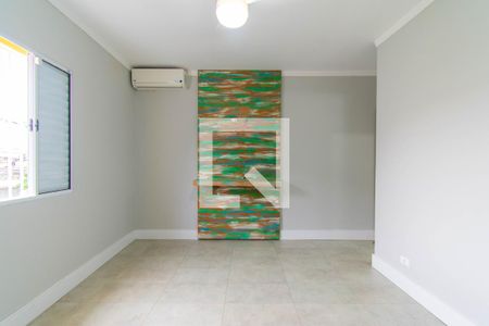 Casa à venda com 190m², 3 quartos e 2 vagasSuíte