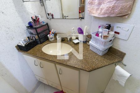 Apartamento à venda com 70m², 3 quartos e 1 vagaBanheiro da suíte