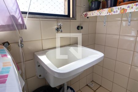 Apartamento à venda com 70m², 3 quartos e 1 vagaÁrea de serviço