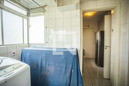 Apartamento à venda com 76m², 3 quartos e 1 vagaÁrea de Serviço