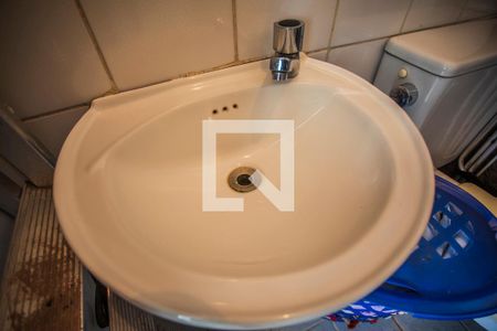 Apartamento à venda com 76m², 3 quartos e 1 vagaBanheiro de Serviço - Torneira