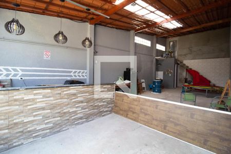 Casa de condomínio à venda com 70m², 2 quartos e 1 vaga Casa de condomínio à venda com 70m², 2 quartos e 1 vagaÁrea comum - Salão de festas