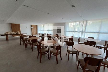 Apartamento para alugar com 85m², 2 quartos e 1 vaga Apartamento para alugar com 85m², 2 quartos e 1 vagaÁrea comum - Salão de festas