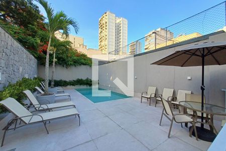 Apartamento para alugar com 85m², 2 quartos e 1 vaga Apartamento para alugar com 85m², 2 quartos e 1 vagaÁrea comum - piscina