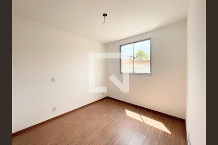 Quarto de apartamento à venda com 2 quartos, 83m² em Santa Rosa, Belo Horizonte