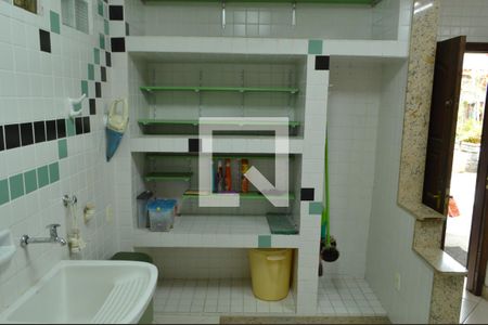 Casa à venda com 454m², 5 quartos e 2 vagasÁrea de Serviço