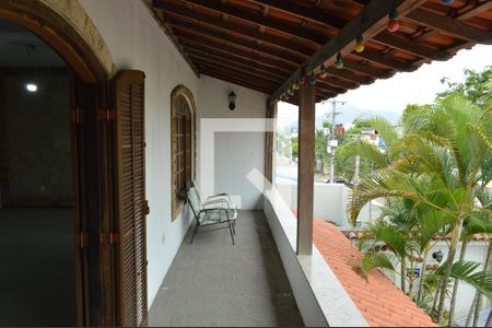 Casa à venda com 454m², 5 quartos e 2 vagasVaranda da Sala- Casa 2