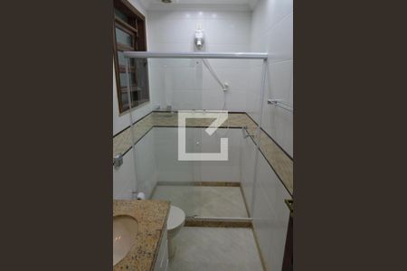 Casa à venda com 454m², 5 quartos e 2 vagasBanheiro da Suíte