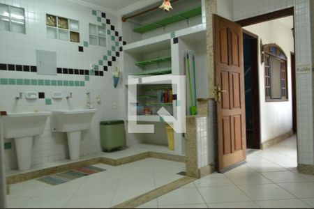 Casa à venda com 454m², 5 quartos e 2 vagasÁrea de Serviço