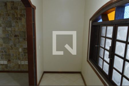 Suíte de casa à venda com 5 quartos, 454m² em Curicica, Rio de Janeiro