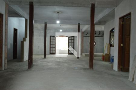 Casa à venda com 454m², 5 quartos e 2 vagasSala - Casa 2