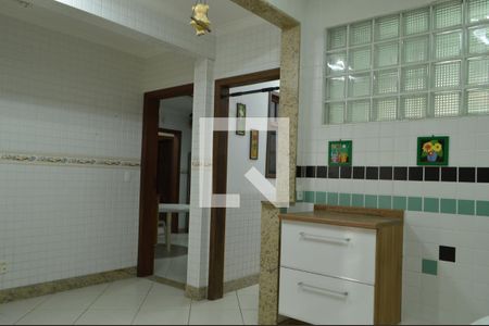 Casa à venda com 454m², 5 quartos e 2 vagasÁrea de Serviço