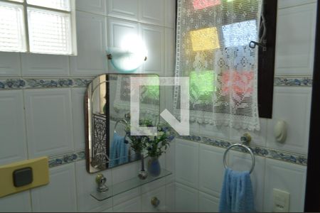 Casa à venda com 454m², 5 quartos e 2 vagasBanheiro de serviço