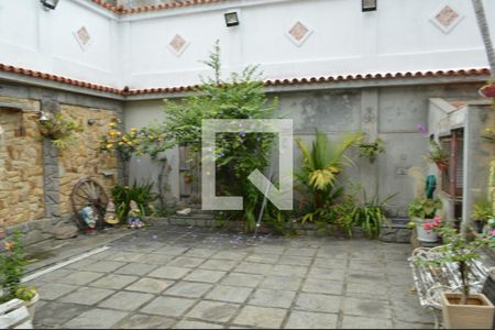 Casa à venda com 454m², 5 quartos e 2 vagasQuintal 