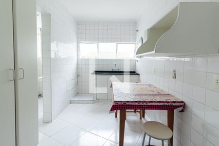 Apartamento à venda com 107m², 3 quartos e sem vagaCozinha