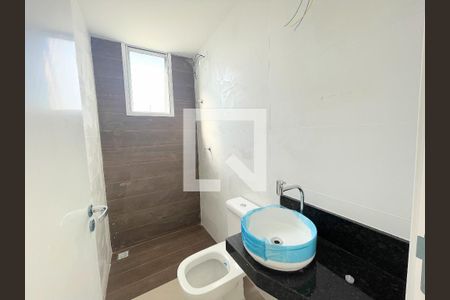 Banheiro de apartamento à venda com 2 quartos, 52m² em Santa Rosa, Belo Horizonte