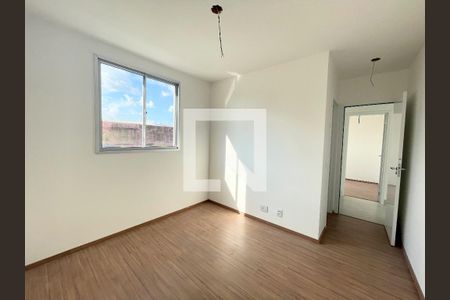 Quarto de apartamento à venda com 2 quartos, 52m² em Santa Rosa, Belo Horizonte