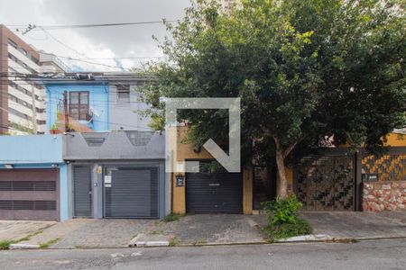 Casa à venda com 120m², 3 quartos e 3 vagasFachada 