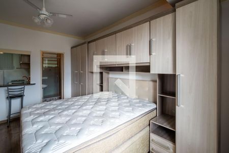 Apartamento à venda com 28m², 1 quarto e sem vagaSala/Quarto