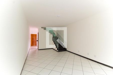 Sala de casa para alugar com 3 quartos, 164m² em Vila Carolina, São Paulo