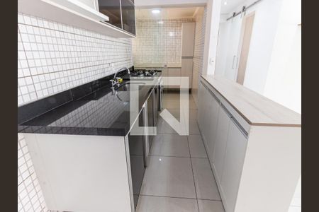 Apartamento à venda com 85m², 3 quartos e 2 vagas Apartamento à venda com 85m², 3 quartos e 2 vagasCozinha