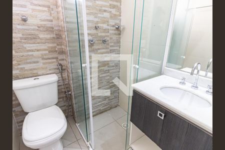 Apartamento à venda com 85m², 3 quartos e 2 vagas Apartamento à venda com 85m², 3 quartos e 2 vagasBanheiro da Suíte