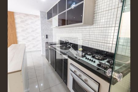 Apartamento à venda com 85m², 3 quartos e 2 vagas Apartamento à venda com 85m², 3 quartos e 2 vagasCozinha