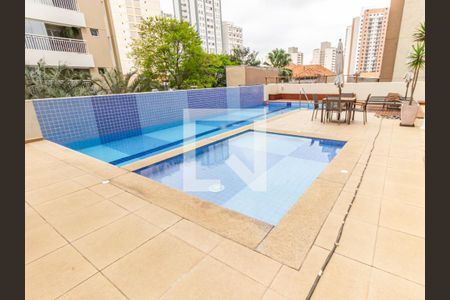 Apartamento à venda com 85m², 3 quartos e 2 vagas Apartamento à venda com 85m², 3 quartos e 2 vagasÁrea comum - Piscina