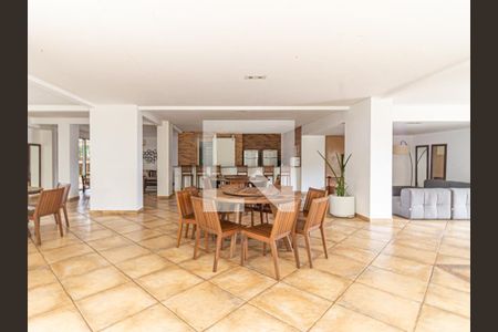 Apartamento à venda com 85m², 3 quartos e 2 vagas Apartamento à venda com 85m², 3 quartos e 2 vagasÁrea comum - Salão de festas