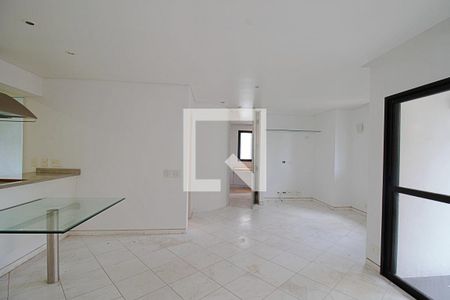 Sala  de apartamento para alugar com 3 quartos, 78m² em Vila Suzana, São Paulo