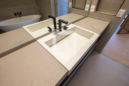 Apartamento para alugar com 136m², 1 quarto e 2 vagasSuíte - Banheiro 1